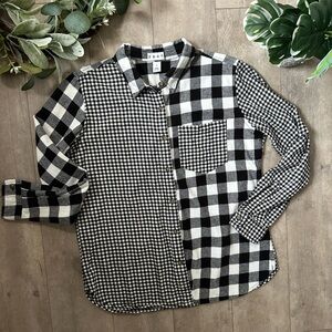 Dash Boutique Mixed Media Flannel Shirt Plaid Button Down Black White size small